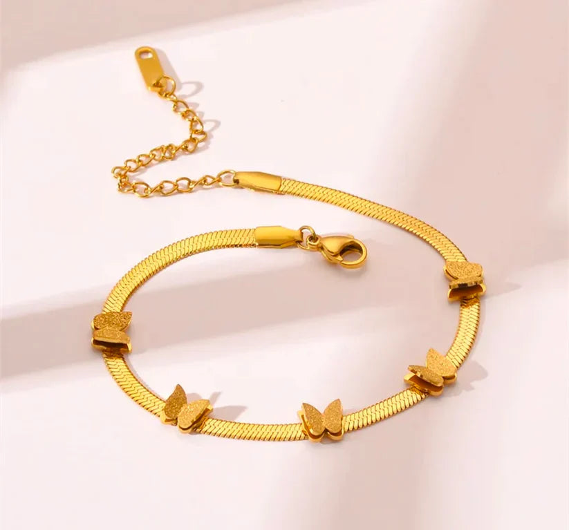 Elegant Butterfly Charm Bracelet-3